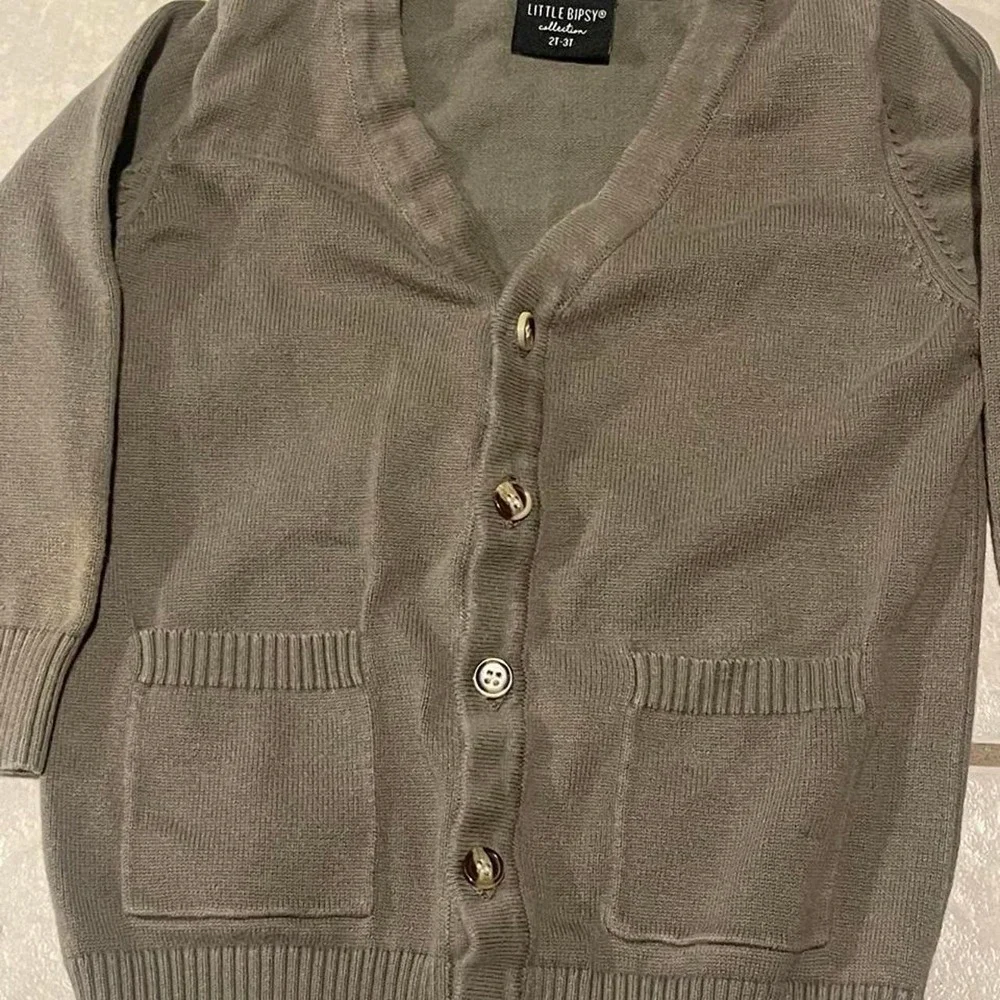 Little Bibsy Collection Toddler's olive green cardigan Size 2T-3T